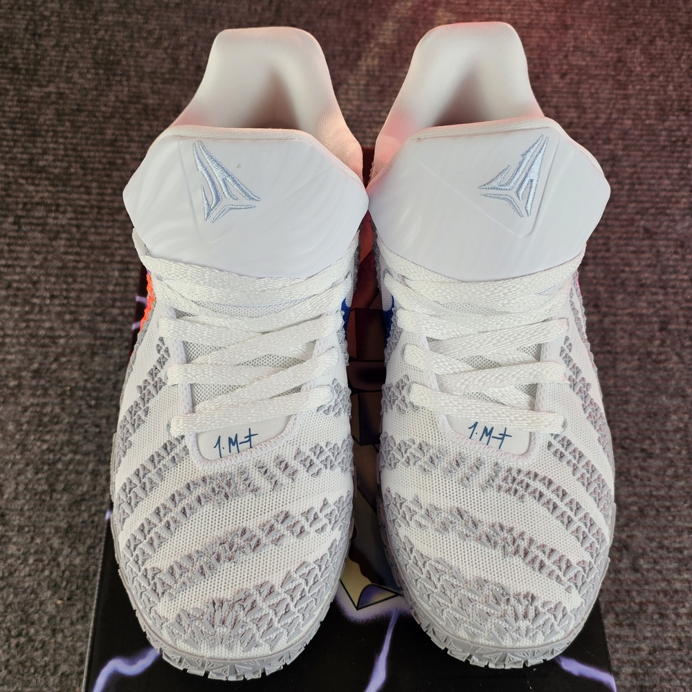 Nike Kids Shoes - White and Pink - Picture 5 of 9